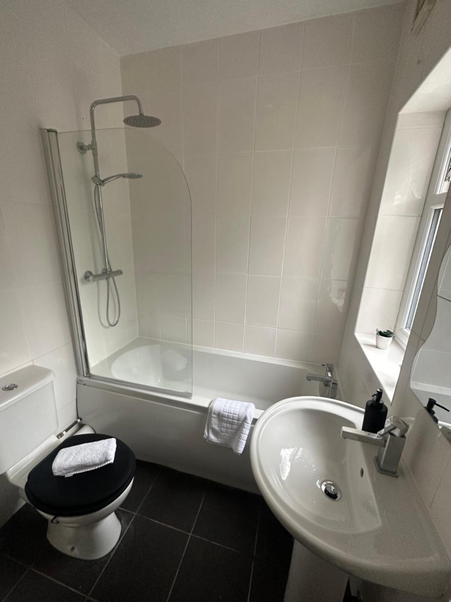Broomfield Place Coventry Bagian luar foto
